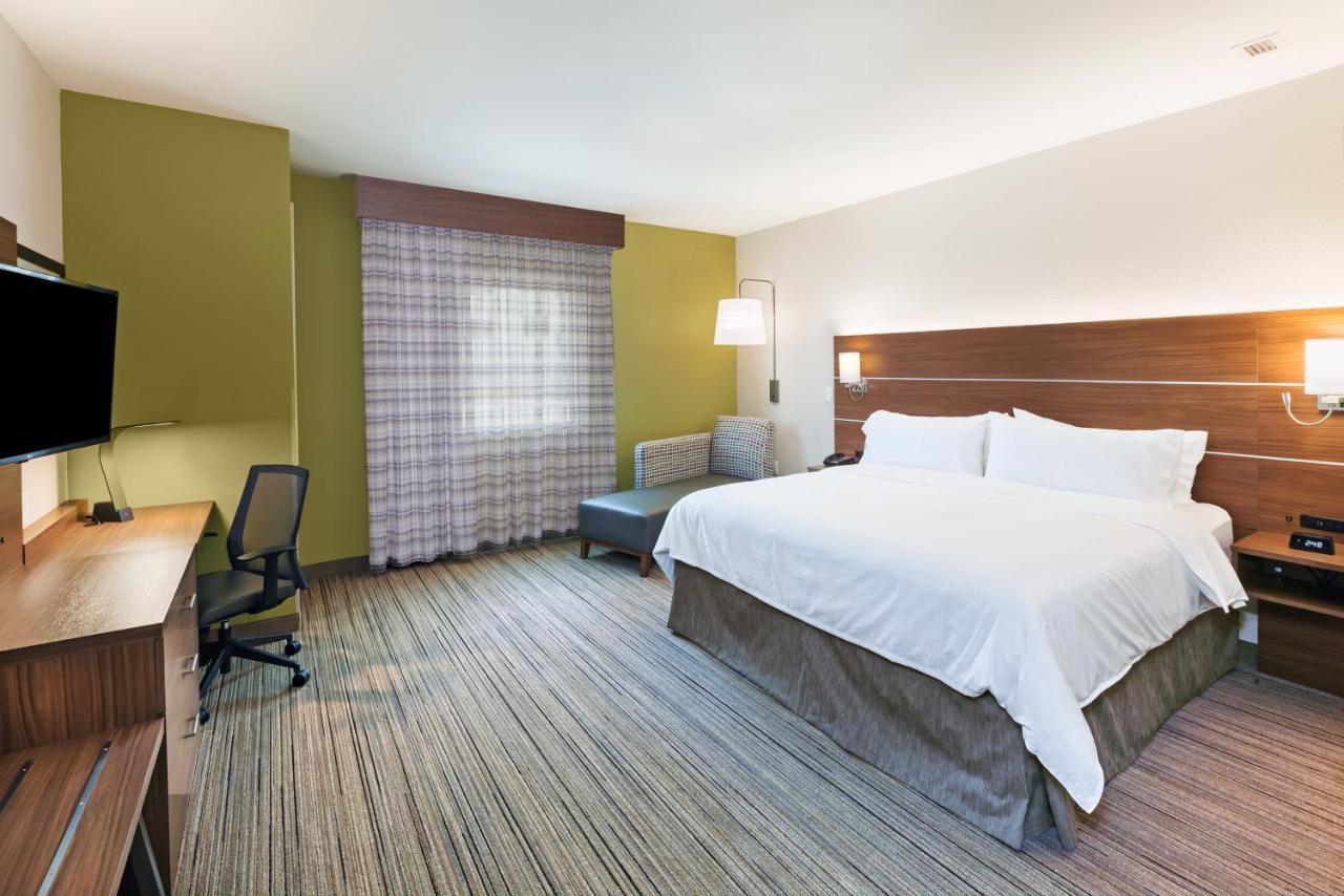 Standard King Room,979843975:JPEG